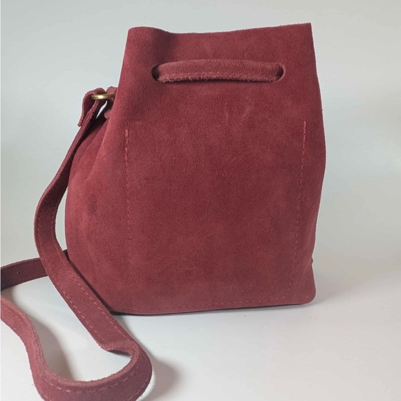 Portland Leather red panda bucket bag - Picture 2 of 6